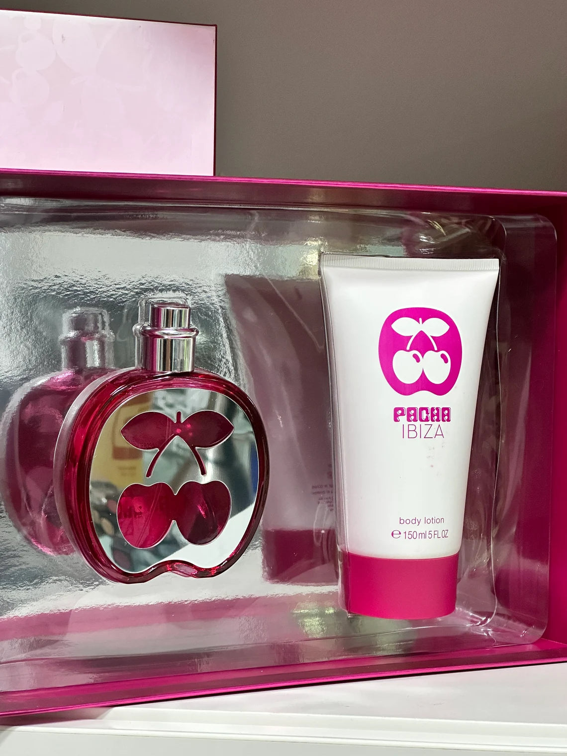 PACHA IBIZA GESCHENKSET 80ML + KÖRPERLOTION